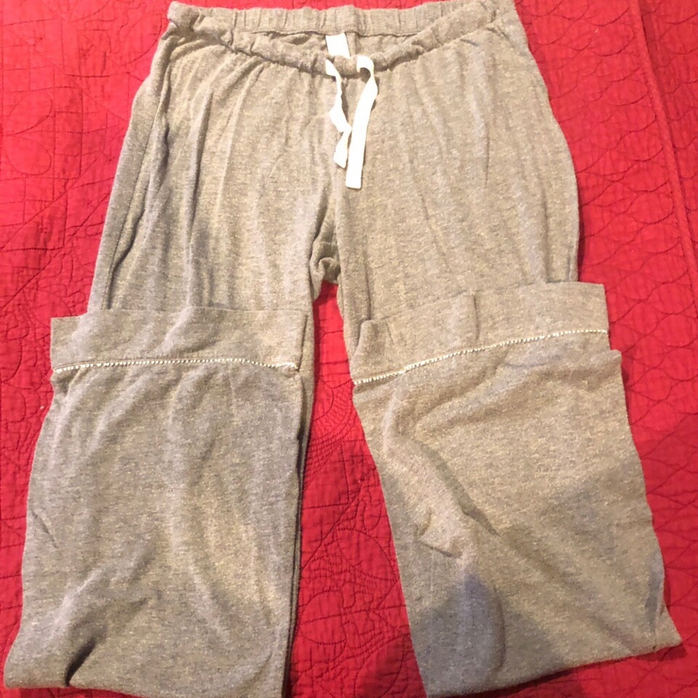 grey victoria’s secret lounge pants